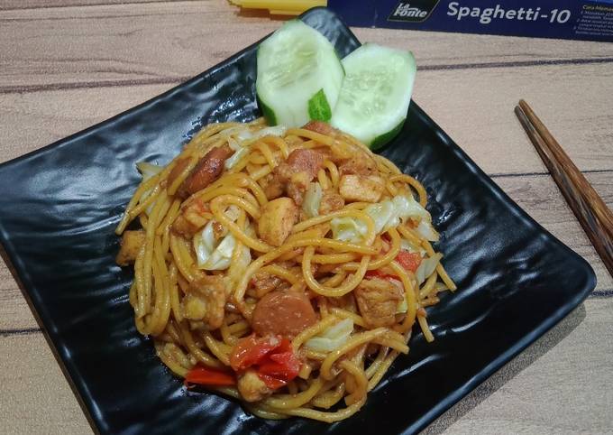 Resep Spaghetti Goreng Jawa Oleh Nurmei Sari Cookpad