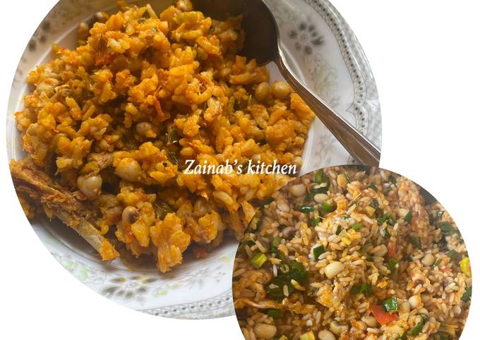 Dafa Dukan Shinkafa Da Wake Girki Daga Zainabs Kitchen Cookpad