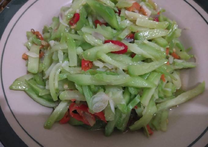 Resep Oseng Labu Siam Kecil Oleh Tuti Hantiyah Cookpad