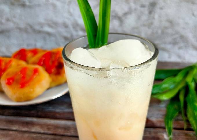 Resep Ice Lychee Yakult Oleh Lyliput Kitchen S Cookpad