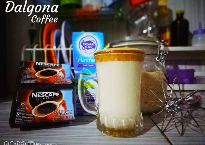 Resep Dalgona Coffee Viral Oleh Lisa Scimath Cookpad