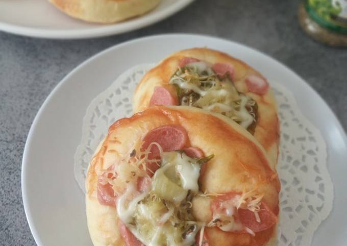 Resep Pizza Mini Empuk Oleh Daniar Cookpad