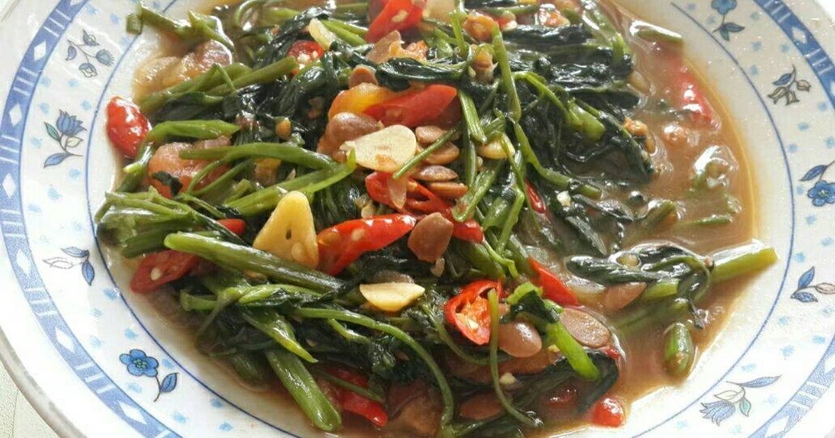 Resep Cah Kangkung Tauco Pedas Gurih Oleh Riska Erlinda Cookpad