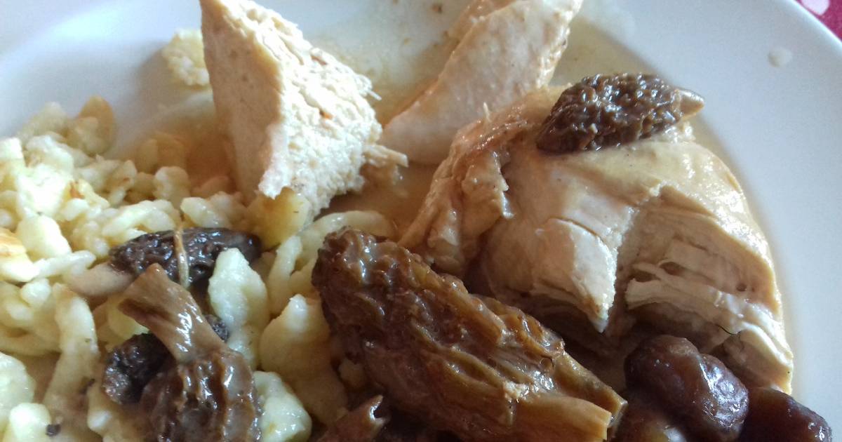 Poularde Au Vin Jaune Et Morilles De Rita S Au Cochon Heureux Cookpad