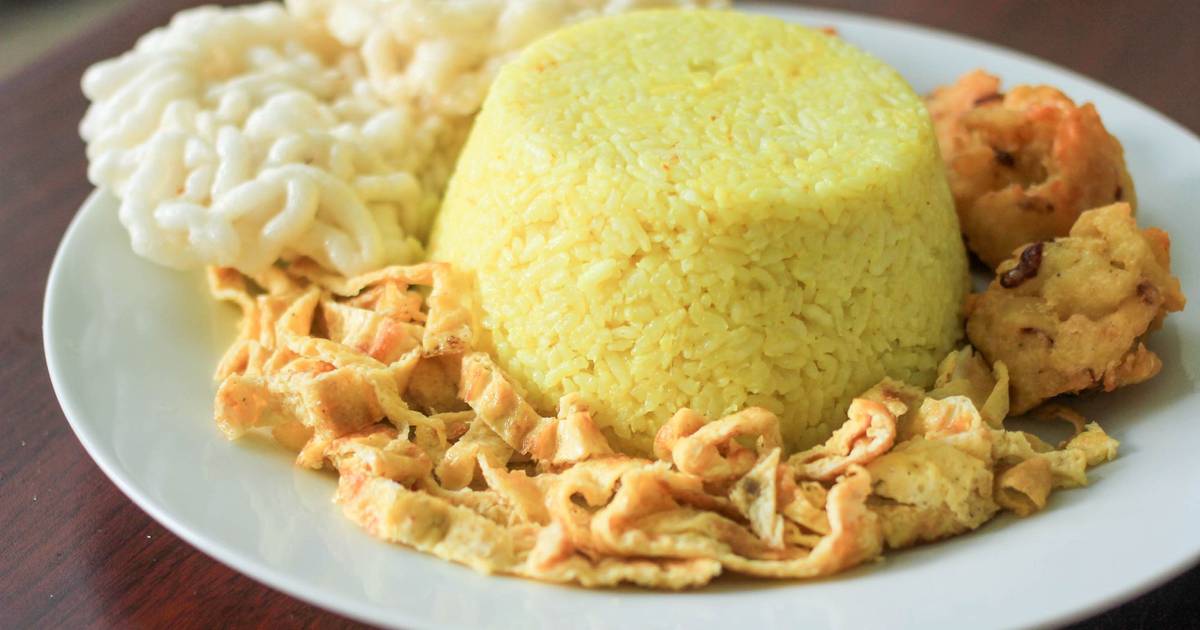 Resep Nasi Kuning Komplit Sederhana Oleh Novi Herawati Cookpad