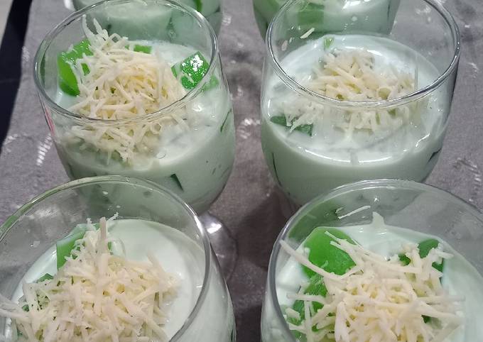 Resep Buko Pandan Oleh Betrisia Cookpad