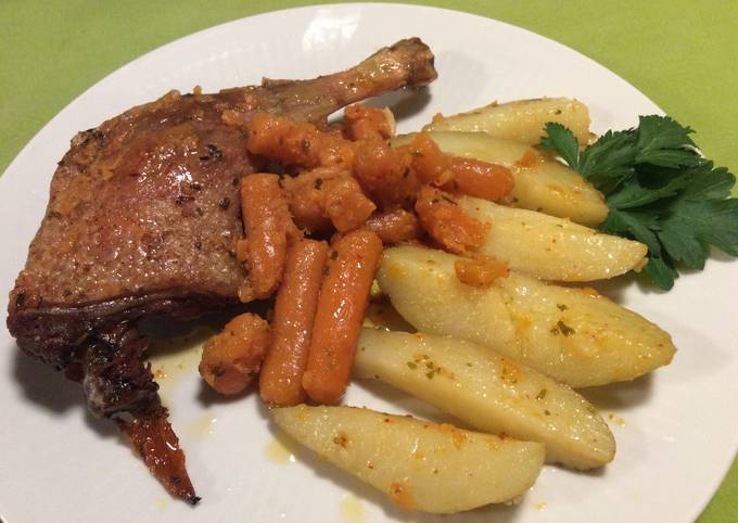 Cuisse De Canard Carottes Et Pommes De Terre Confites L Ancienne De Ghyslaine Cookpad