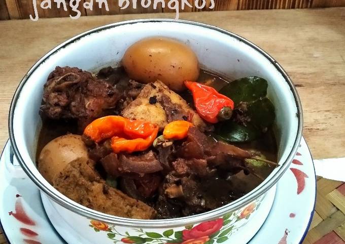 Resep Jangan Sayur Brongkos Khas Jogja Oleh Ati Dewanthi Cookpad