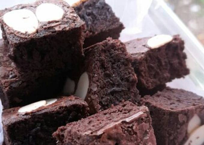 Resep Brownies Fudgi Shiny Empuk Dan Asli Nyoklat Banget Oleh Erni