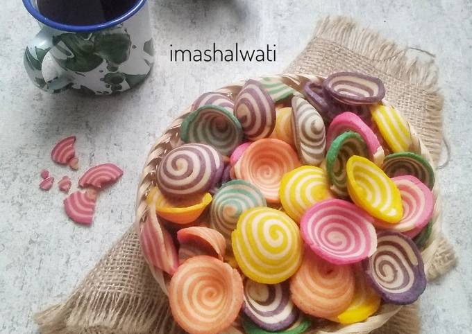 Resep Kue Kuping Gajah Rainbow Oleh Imas Halwati Cookpad