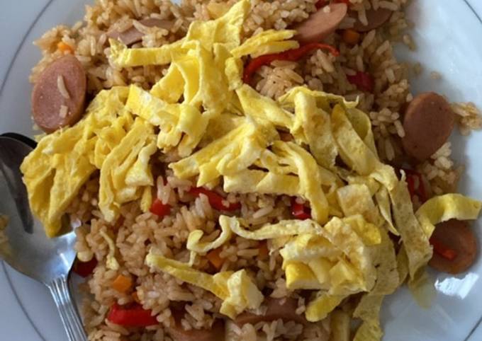 Resep Nasi Goreng Sosis Oleh Ibuk Hasya Cookpad