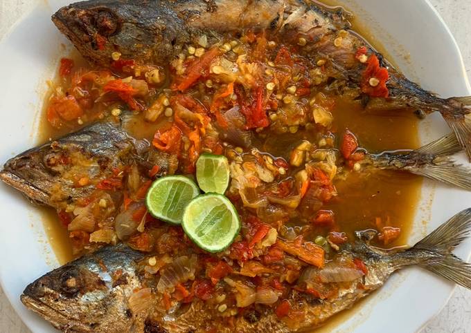 Resep Pecak Ikan Kembung Oleh Dhea Palupy Cookpad