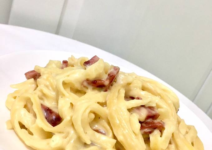 Resep Fettuccine Creamy Carbonara With Smoked Beef Oleh Andi Aulia