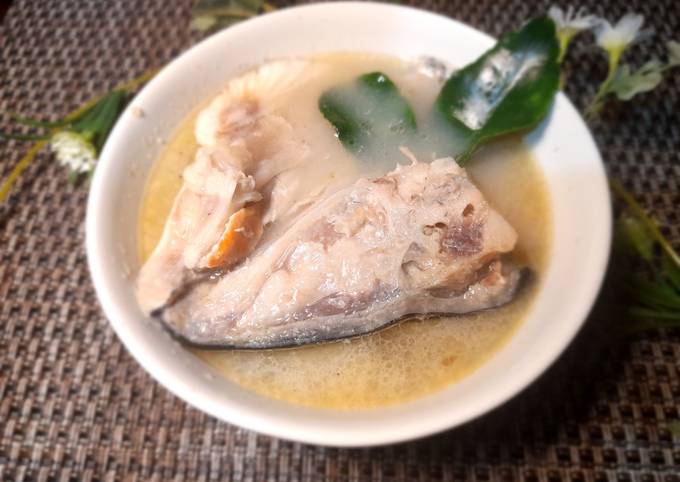 Resep Sup Kepala Ikan Salmon Oleh Lionie Adi Cookpad