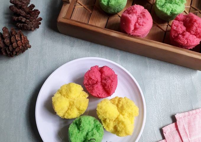 Resep Kue Mangkok Pelangi Oleh Mama Fathan Cookpad