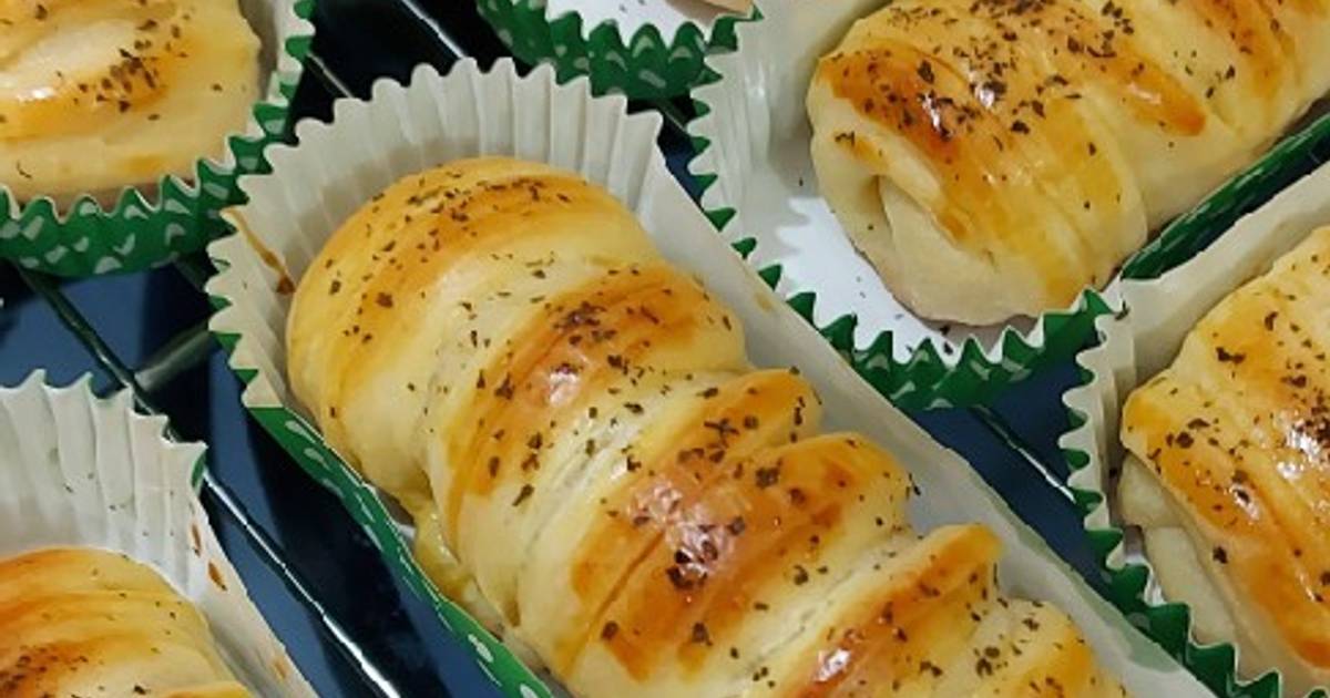 Resep Roti Isi Sosis Oleh Lydia Tjahjono Cookpad