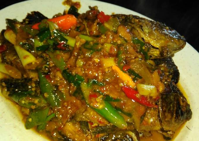 Resep Pesmol Ikan Nila Bumbu Kecap Oleh Rina M Devy Cookpad