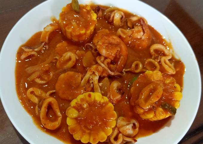 Resep Seafood Cumi Dan Udang Saus Padang Super Simpel Oleh Meta