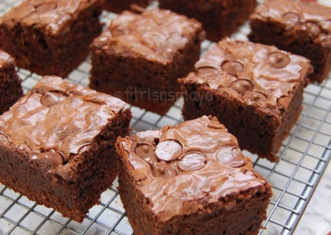 Resep Chocolate Chip Brownies Yummy Oleh Fitri Sasmaya Cookpad