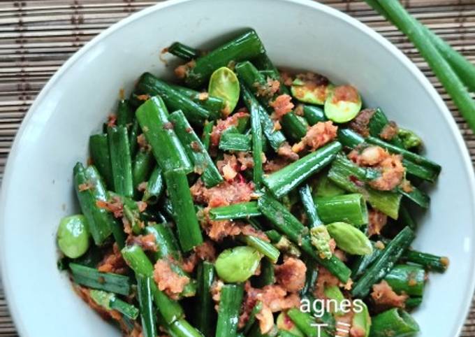 Resep Tumis Bunga Bawang Oncom Pete Oleh Agnes Cookpad