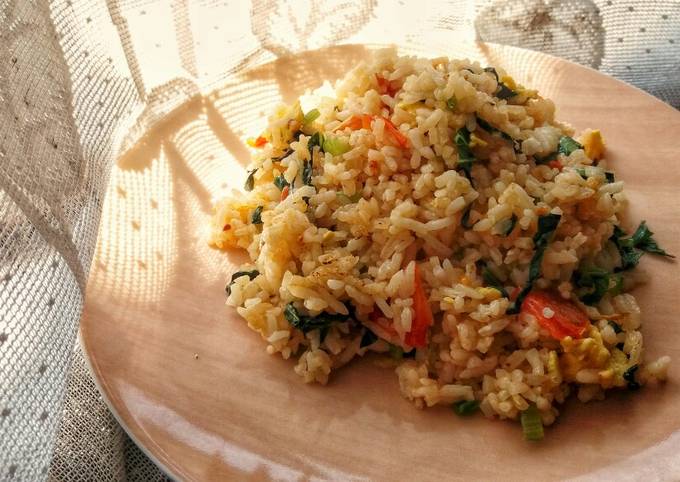 Resep Nasi Goreng Sawi Tomat Oleh Iskan Detia Cookpad