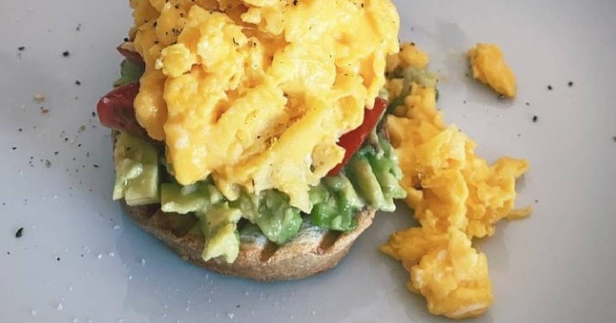 Pão Ovos Mexidos e Abacate Receita por Paula dos Santos Silva Cookpad