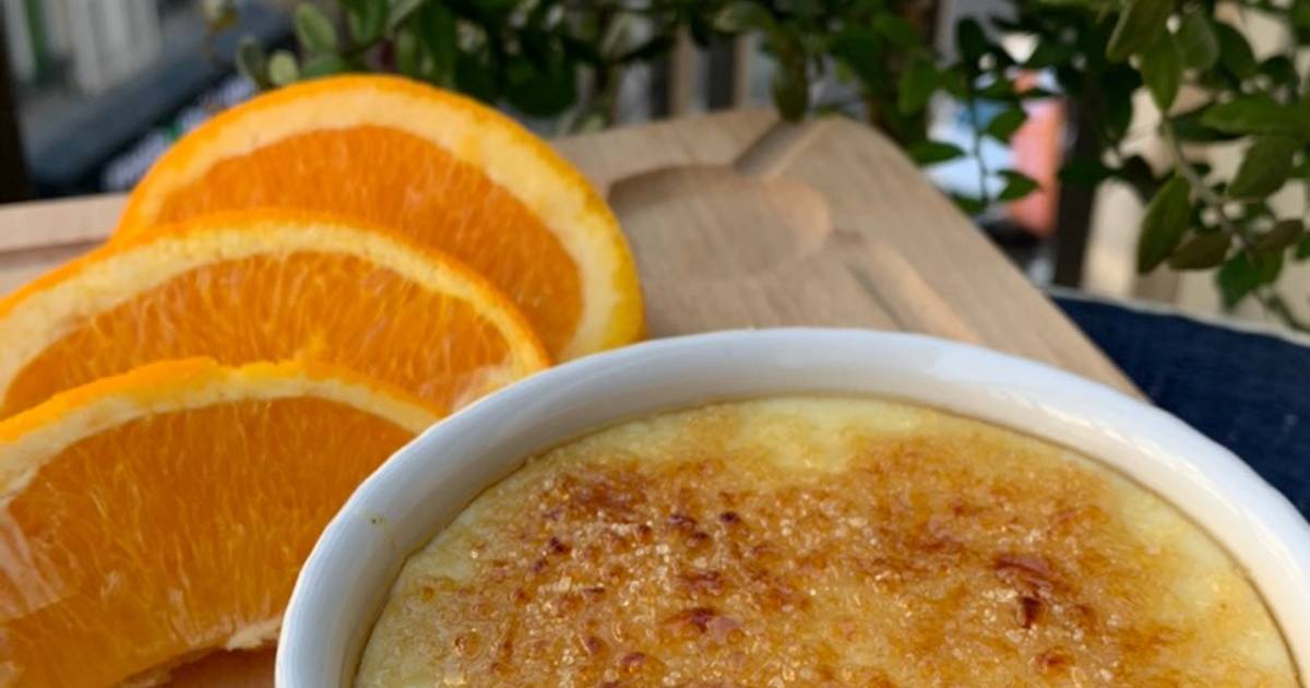 Crème catalane à la fleur doranger et zeste dorange de Christophe