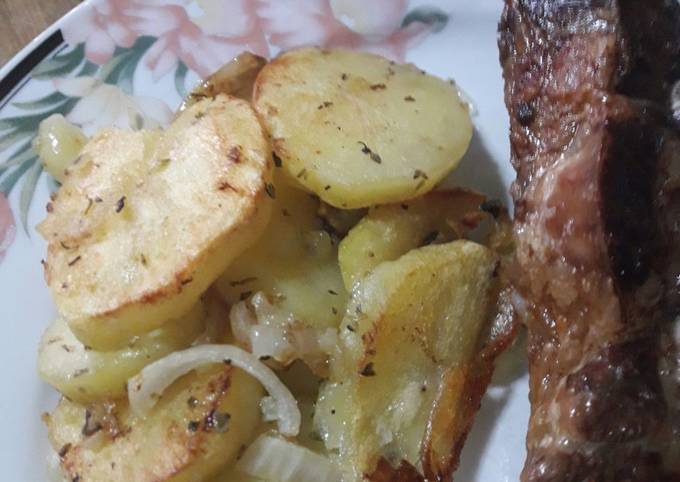 Papas Y Batatas Al Horno Con Cebolla Receta De Graciela Muratore Cookpad