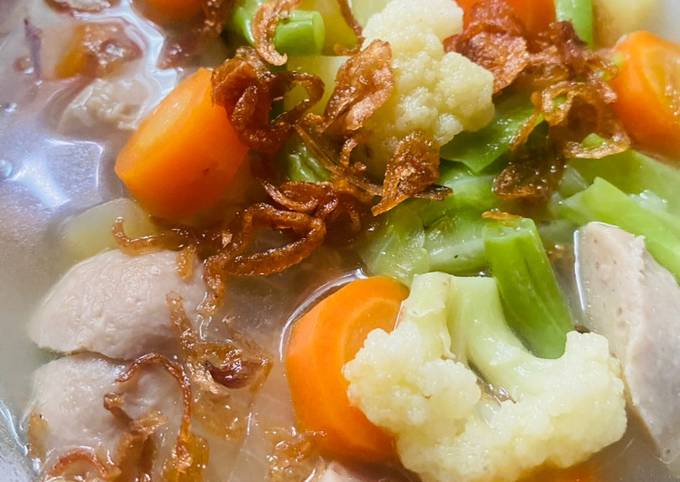 Resep Sayur Sop Bakso Oleh Xoxoblooms Cookpad