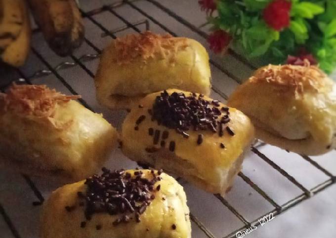 Resep Bolen Pisang Oleh Ine Ervina Cookpad