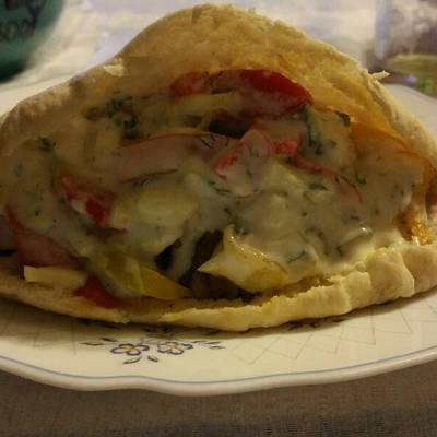 Pita Rellena De Carne Verduras Y Salsa De Yogur Receta De Jose Antonio ...