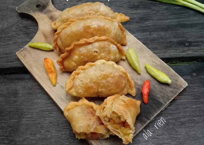 Resep Pastel Sayur Isi Kentang Wortel Oleh Ririn Kristanti Cookpad