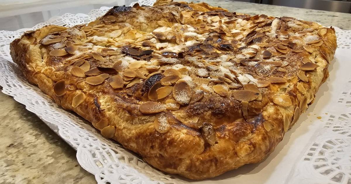 Torta De Hojaldre Con Crema Pastelera De Chocolate Y Almendras Receta