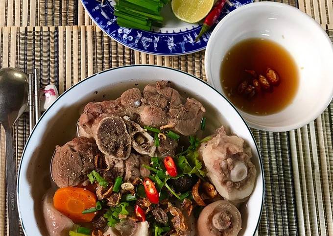 Cách Làm Món Bánh Canh Giò heo Xương đuôi heo Da Heo của Thao Nguyen