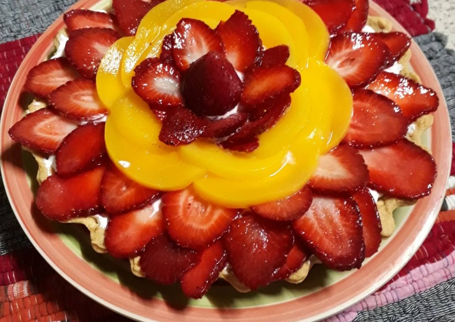 Tarta De Duraznos Y Frutillas Con Crema Chantilly Receta De Marita Sosa