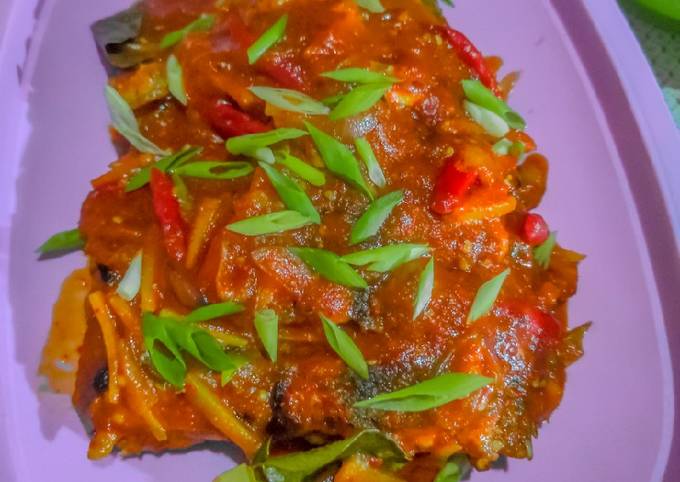 Resep Ikan Saus Padang Oleh Tatyk W Cookpad