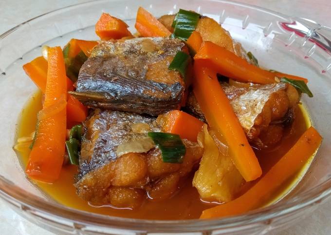 Resep Ikan Tengiri Pedas Manis Oleh Eunike Kartini Cookpad