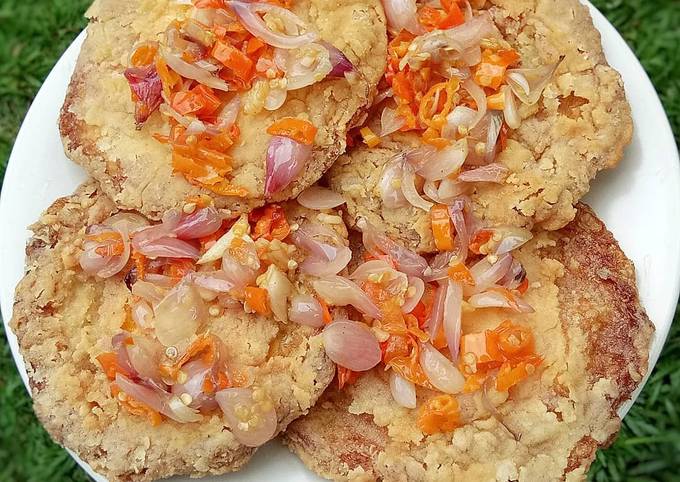 Resep Telur Ceplok Krispy Sambal Matah Oleh Ummu Iyas Cookpad