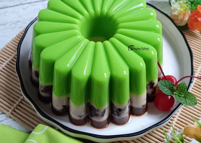 Resep Puding Alpukat Biskuit Coklat Oleh Mama Fathan Cookpad