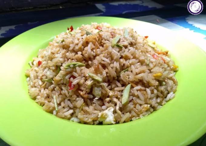 Resep Nasi Goreng Pete Oleh Kurnia Kemala Sari Cookpad