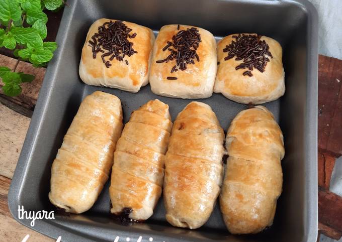 Resep Bolen Pisang Lilit Pastry Renyah Oleh Thyara Cookpad