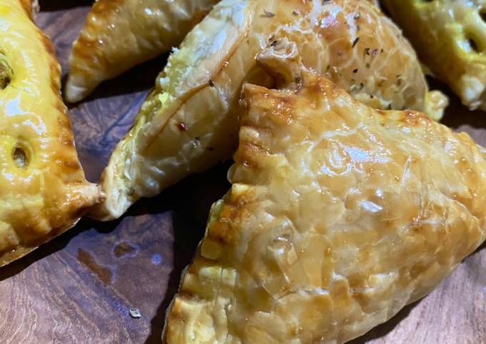 Resep Chicken Curry Puff Pastry Oleh Angeline Hosen Cookpad