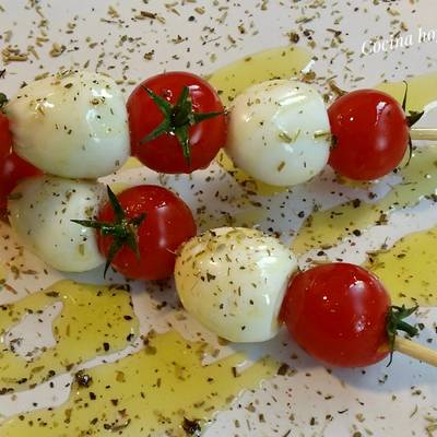 Brochetas De Tomates Cherry Y Huevos De Codorniz Receta De Cecilia