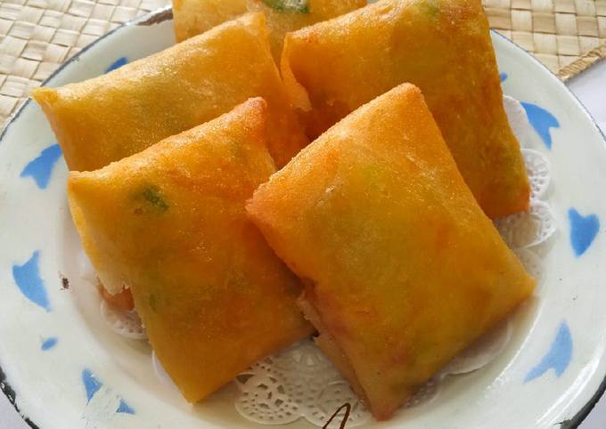 Resep Martabak Isi Scrambell Egg Oleh Anny Risyani Cookpad