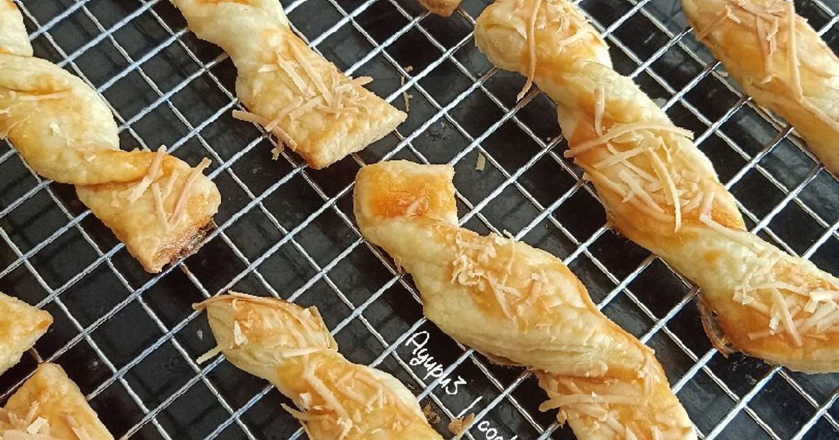 Resep Cheese Stick Puff Pastry Oleh Ayu Putri Irianto Cookpad