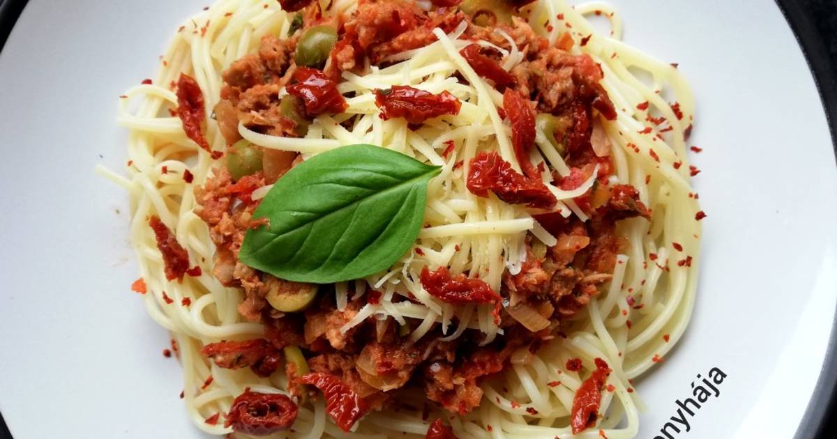 Tonhalas Paradicsomos Spagetti Leilakonyh Ja Receptje Cookpad