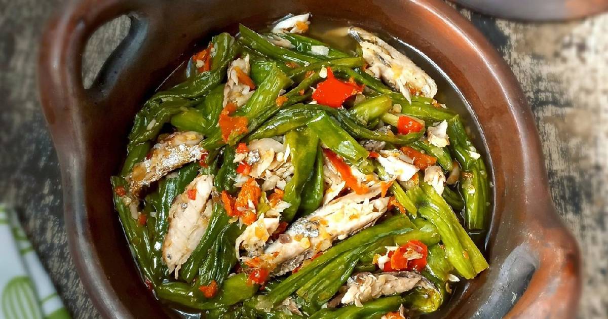 Resep Tumis Genjer Ikan Suwir Oleh Vey Alodia S Kitchen Cookpad