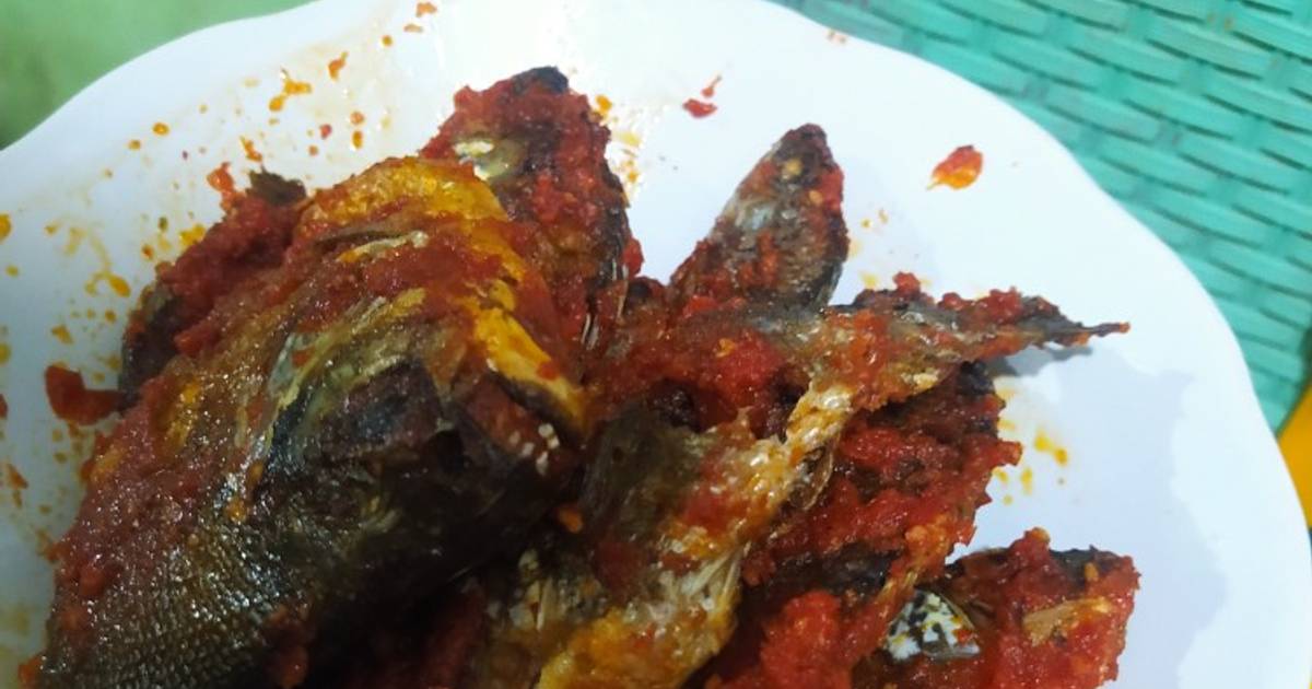 Resep Ikan Bawal Sambal Balado Oleh Cahyaninabila Cookpad