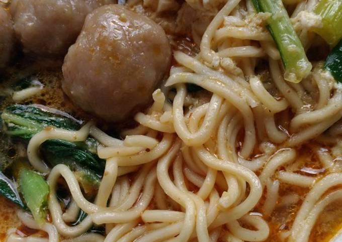 Resep Mie Kuah Kare Pedas Oleh Riptina Pawestri Cookpad