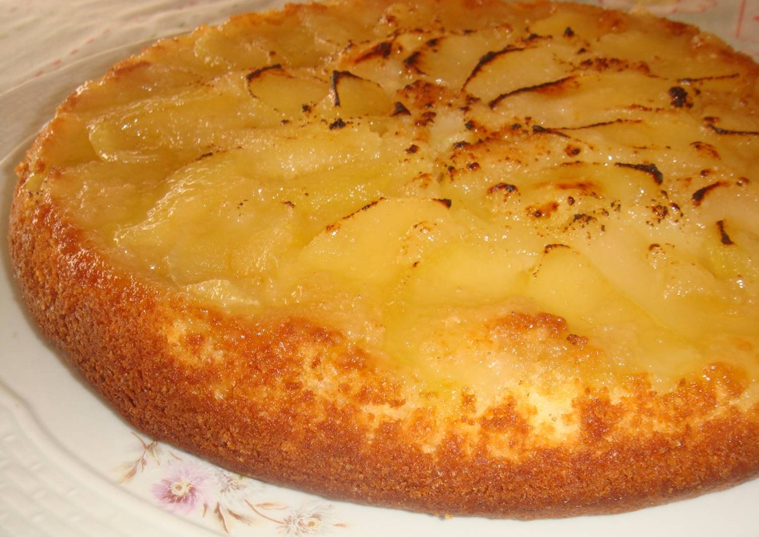 Torta invertida de manzana fácil Receta de Norali Cookpad